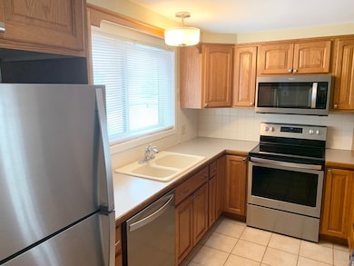 126 Merrimac St unit 49, Newburyport, MA 01950 - photo 3
