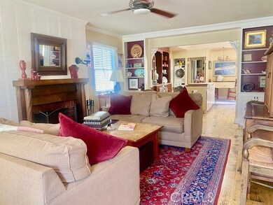 203 Amethyst Ave, Newport Beach, CA 92662 - photo 4