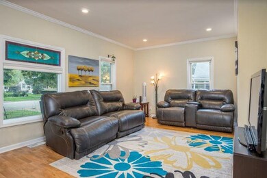 Living Room 311 w 5th