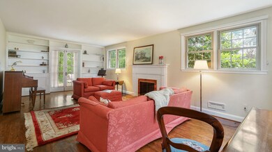 8210 Robin Hood Ct, Towson, MD 21204 - photo 6