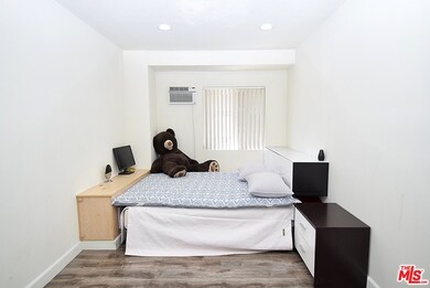 2204 Crenshaw Blvd, Los Angeles, CA 90016 - photo 5