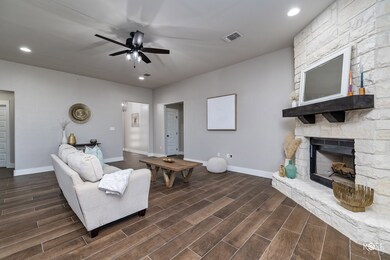 5942 Tarin St, San Angelo, TX 76904 - photo 4