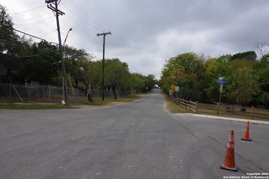 7903 Mocking Bird Ln, San Antonio, TX 78229 - photo 4