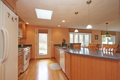 336 Concord Rd, Bedford, MA 01730 - photo 4