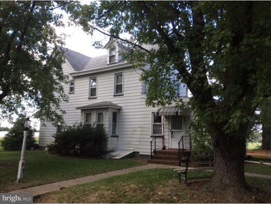 447 Paulsboro Rd, Swedesboro, NJ 08085 - photo 5