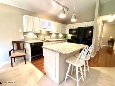 2216 Thistledowne Dr NE, Grand Rapids, MI 49505 - photo 3