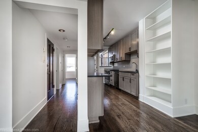 2608 W Montrose Ave unit 3, Chicago, IL 60618 - photo 3