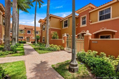 10659 SW 7th St, Pembroke Pines, FL 33025 - photo 2