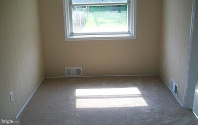 426 Elmwood Rd, Baltimore, MD 21206 - photo 6