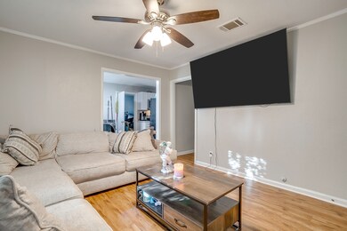 5032 Hartford Dr, River Oaks, TX 76114 - photo 7