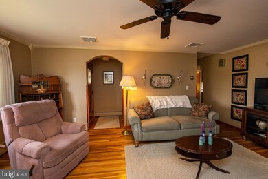 111 N 9th St, Emmaus, PA 18049 - photo 3