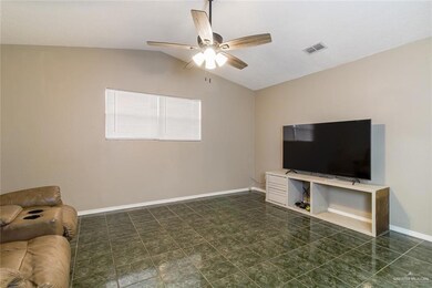 1009 E Bagwell St, Pharr, TX 78577 - photo 7