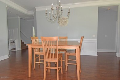 11 MLS 2445 Belshaw Dining