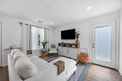 6306 Arnold Dr unit 1, Austin, TX 78723 - photo 4