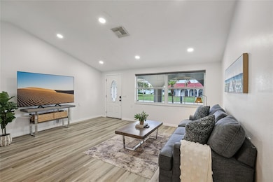 Light, bright & airy throughout