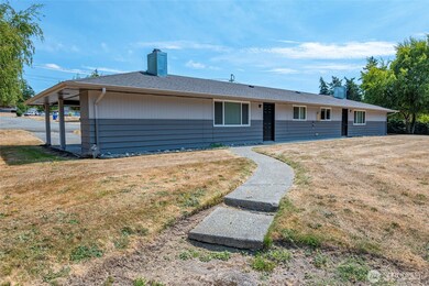1380 SW Swantown Ave, Oak Harbor, WA 98277 - photo 4