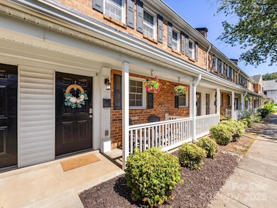 1310 Green Oaks Ln unit D, Charlotte, NC 28205 - photo 4