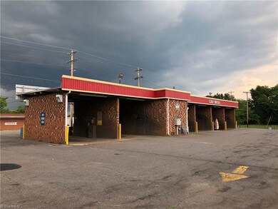 101 W Allison St, Statesville, NC 28677 - photo 6