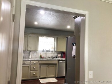 710 Kelly St, Tahlequah, OK 74464 - photo 7