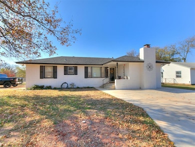 1102 N Pesotum Ave, Shawnee, OK 74801 - photo 2