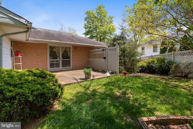 2901 Chapel View Dr, Silver Spring, MD 20904 - photo 5