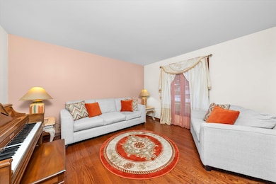 21218 Shannon Ave, Matteson, IL 60443 - photo 3