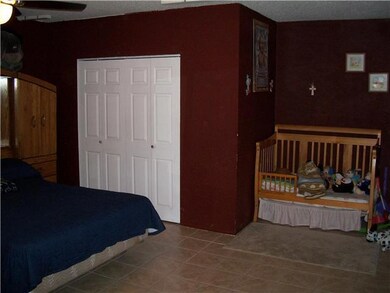 Den/Family/Great Room. Conversion could