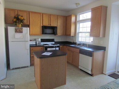 12485 Selkirk Cir, Bristow, VA 20136 - photo 3