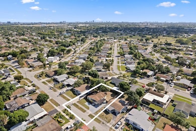 632 NW 19th St, Pompano Beach, FL 33060 - photo 4