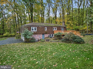 340 Chestnut Hill Rd, Emmaus, PA 18049 - photo 5