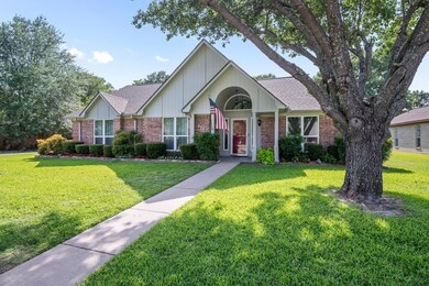 2107 Pecan St, Bonham, TX 75418 - photo 2