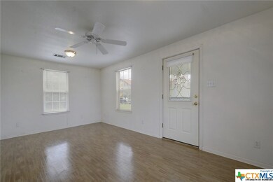 215 Porter St, San Marcos, TX 78666 - photo 5