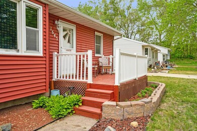 1645 Longfellow Ave, Waterloo, IA 50703 - photo 3