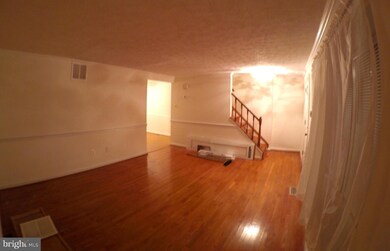 8112 Parkdale Ct, Springfield, VA 22153 - photo 3