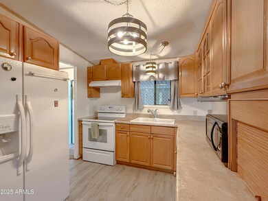 Great Kitchen!