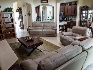 12516 Hammock Pointe Cir, Clermont, FL 34711 - photo 5