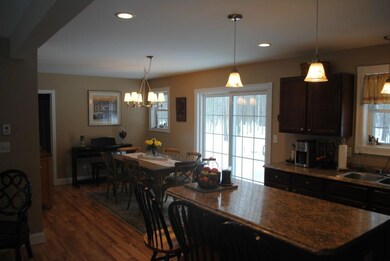 Smooth transition from Dining room...