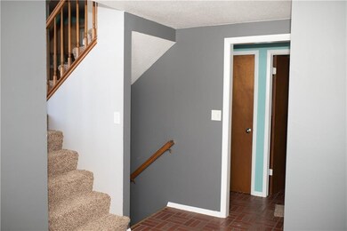 508 E 17th St N, Newton, IA 50208 - photo 2