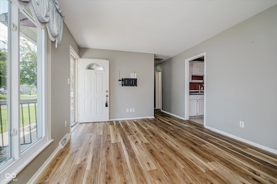 256 Bittersweet Dr, Whiteland, IN 46184 - photo 6