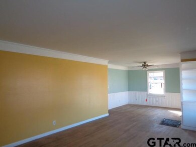 1323 1323 E Sixth St, Tyler, TX 75701 - photo 3