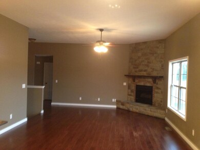 810 E Weldon Dr, Nixa, MO 65714 - photo 5