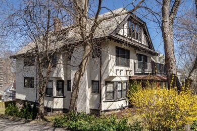 51 Winthrop Rd unit 51, Brookline, MA 02445 - photo 2