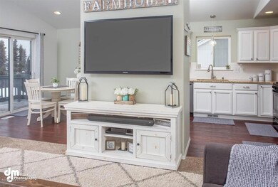 24-Living Room_DMD_1522-Edit