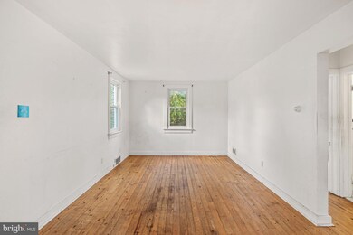 724 E Broad St, Quakertown, PA 18951 - photo 5