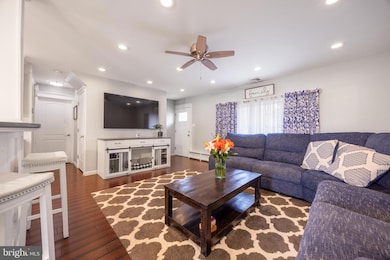 26 Queen Lily Rd, Levittown, PA 19057 - photo 6