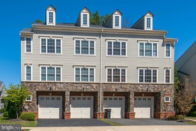 11261 Wortham Crest Cir unit 37, Manassas, VA 20109 - photo 2