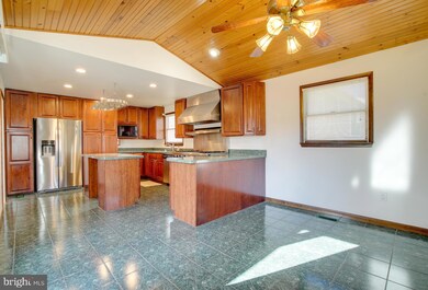 1320 Highland Dr, Baltimore, MD 21239 - photo 5