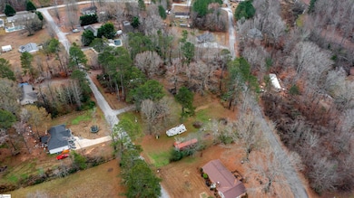 472 New Hampshire Cir, Clinton, SC 29325 - photo 6