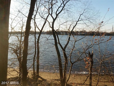 8404 Echo Dr, Pasadena, MD 21122 - photo 6