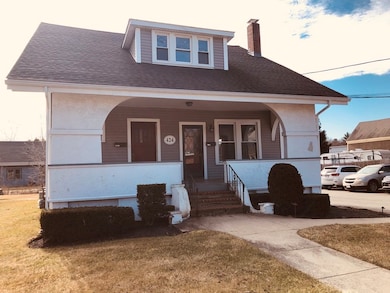 424 E Central St unit A, Franklin, MA 02038 - photo 2